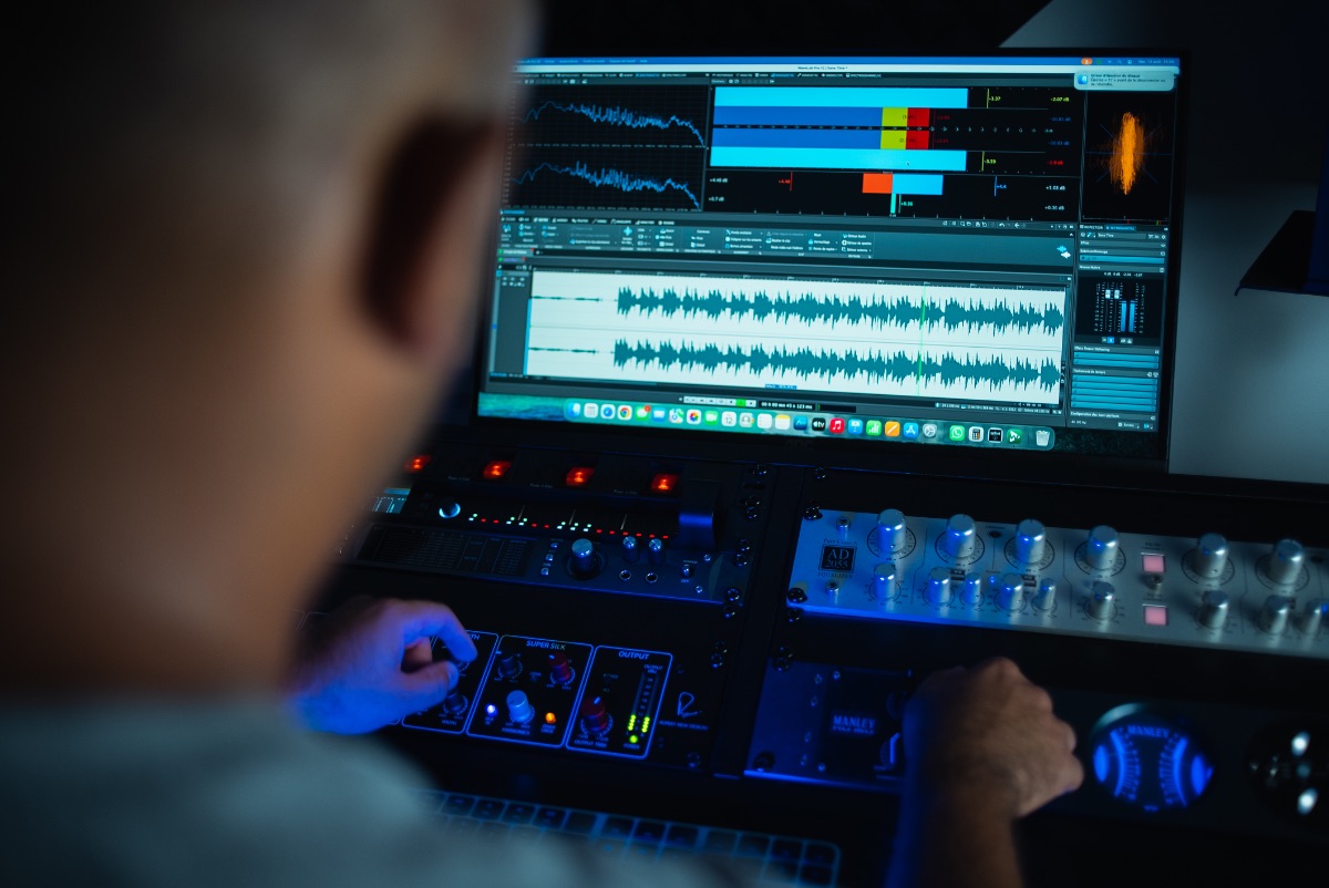 Nicolas MARTIN · NMAudio Nicolas MARTIN au poste de mastering NMAudio